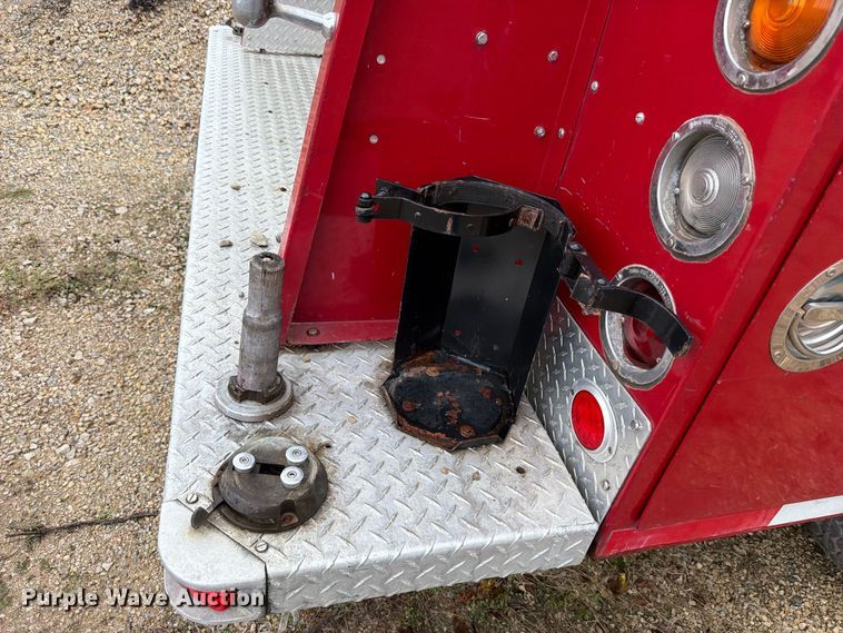 image for item FH6469 1979 International Harvester Cargostar 1950 B pumper fire truck