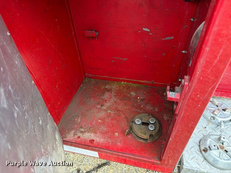 image for item FH6469 1979 International Harvester Cargostar 1950 B pumper fire truck