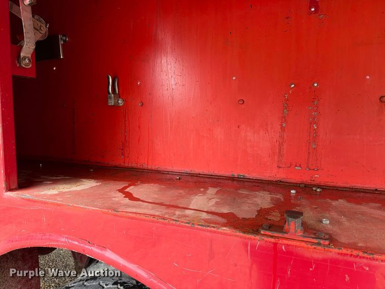 image for item FH6469 1979 International Harvester Cargostar 1950 B pumper fire truck