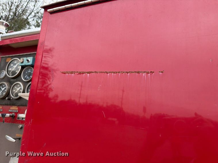 image for item FH6469 1979 International Harvester Cargostar 1950 B pumper fire truck