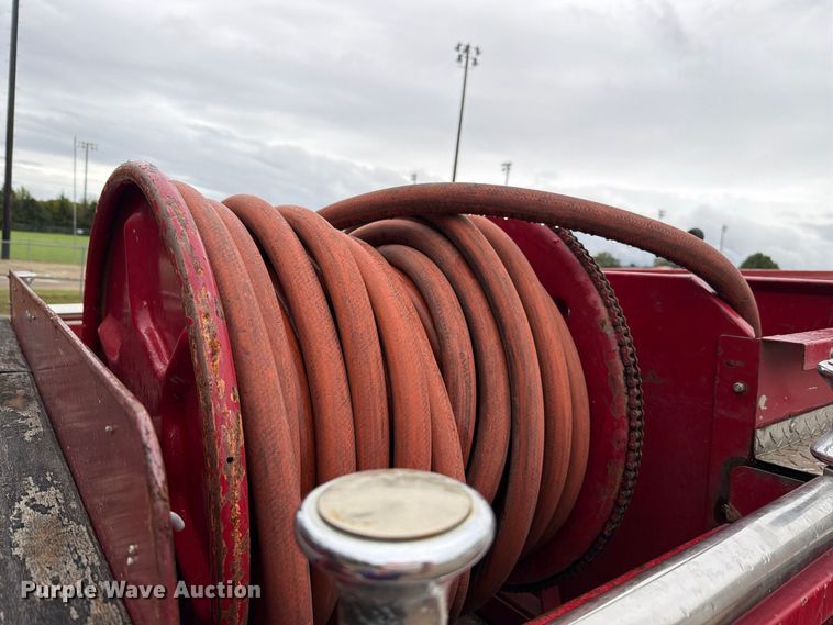 image for item FH6469 1979 International Harvester Cargostar 1950 B pumper fire truck