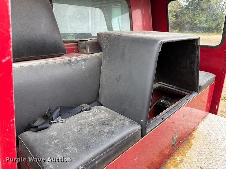image for item FH6469 1979 International Harvester Cargostar 1950 B pumper fire truck