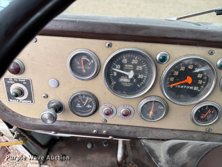 image for item FH6469 1979 International Harvester Cargostar 1950 B pumper fire truck