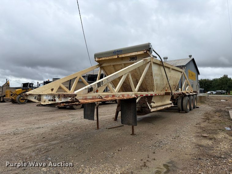 image for item FH6470 1997 Ranco bottom dump trailer