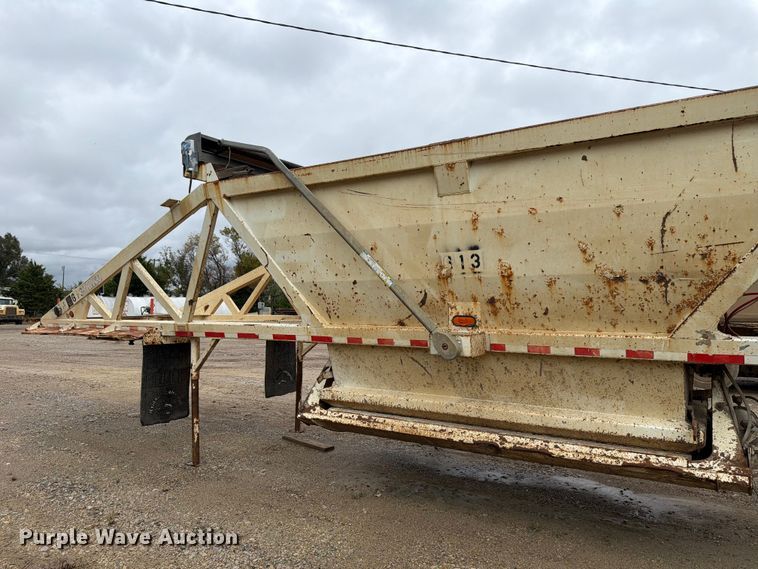 image for item FH6470 1997 Ranco bottom dump trailer