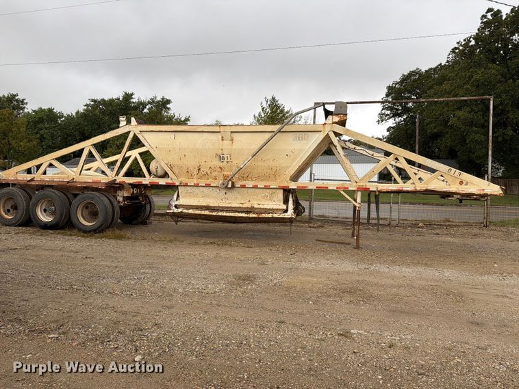 image for item FH6470 1997 Ranco bottom dump trailer