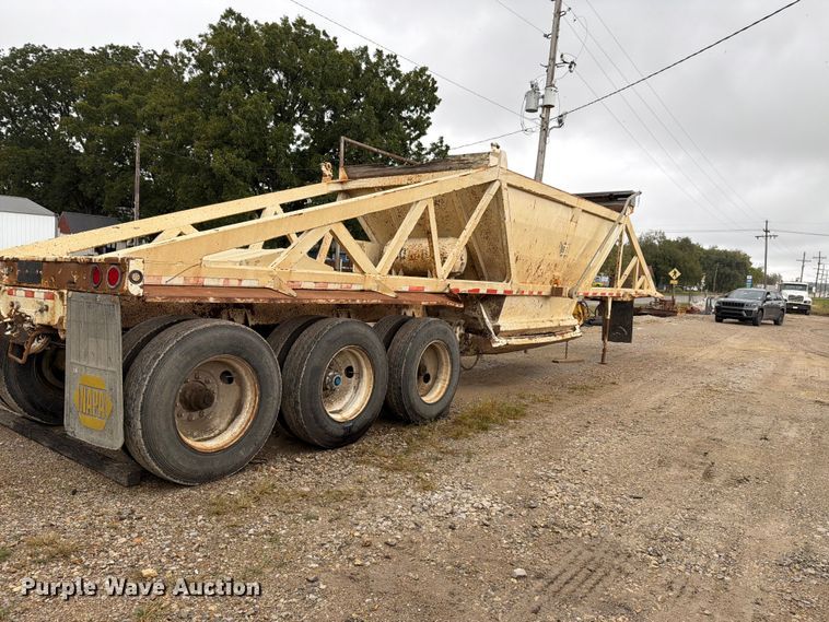 image for item FH6470 1997 Ranco bottom dump trailer