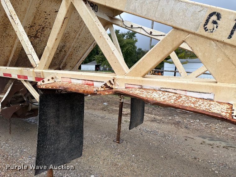 image for item FH6470 1997 Ranco bottom dump trailer