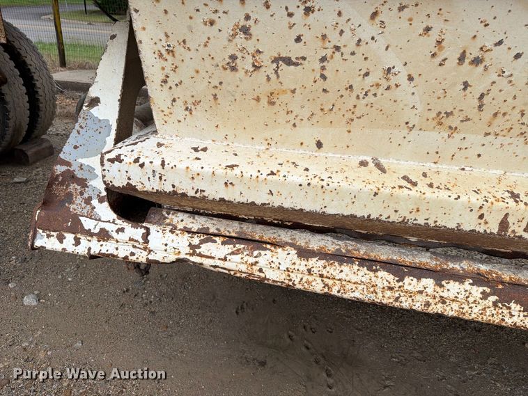 image for item FH6470 1997 Ranco bottom dump trailer