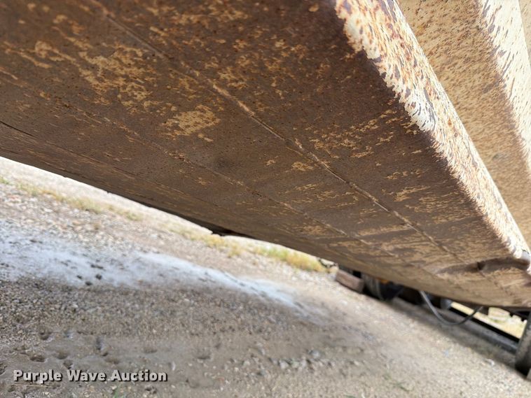 image for item FH6470 1997 Ranco bottom dump trailer