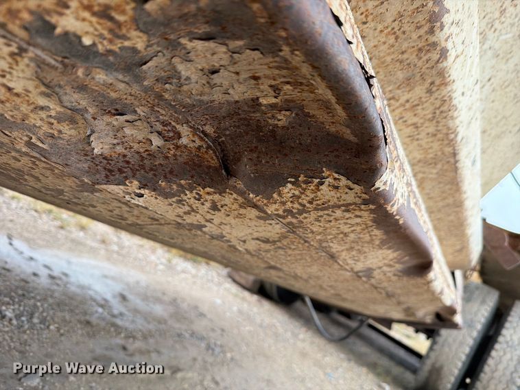image for item FH6470 1997 Ranco bottom dump trailer