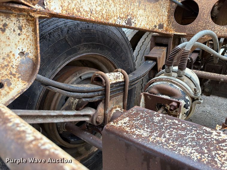 image for item FH6470 1997 Ranco bottom dump trailer