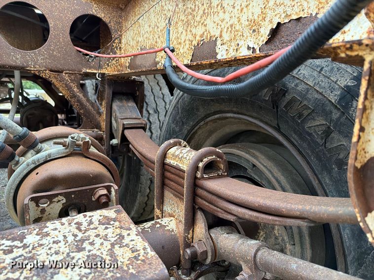 image for item FH6470 1997 Ranco bottom dump trailer