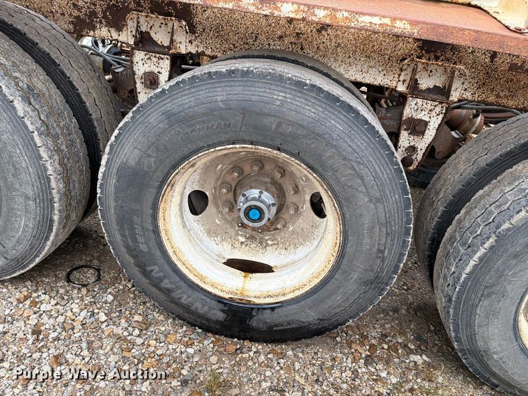 image for item FH6470 1997 Ranco bottom dump trailer