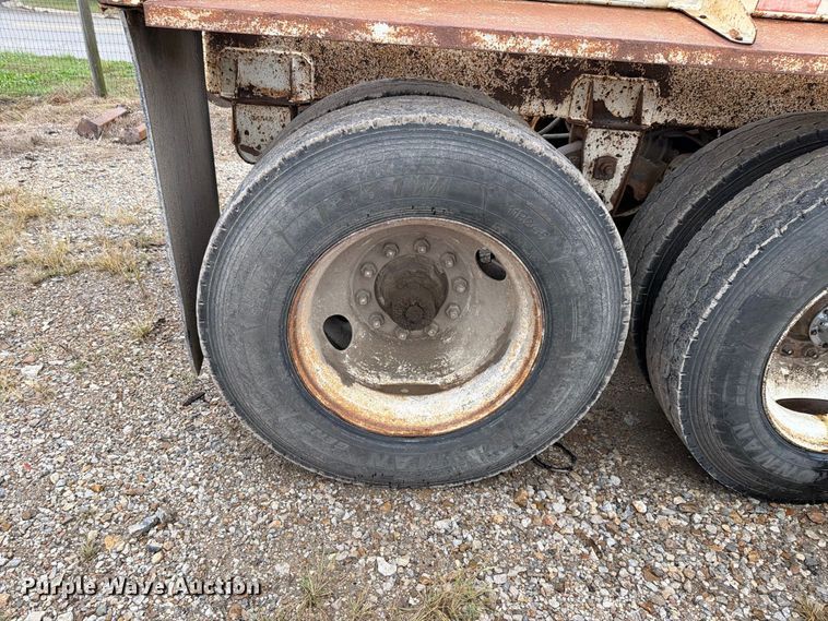 image for item FH6470 1997 Ranco bottom dump trailer