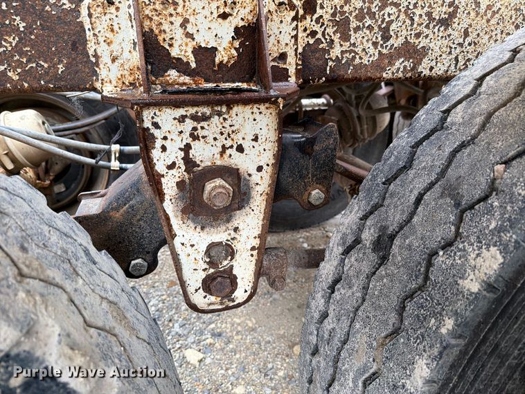 image for item FH6470 1997 Ranco bottom dump trailer