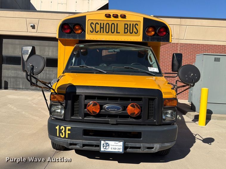 image for item FH6485 2011 Ford E450 school bus