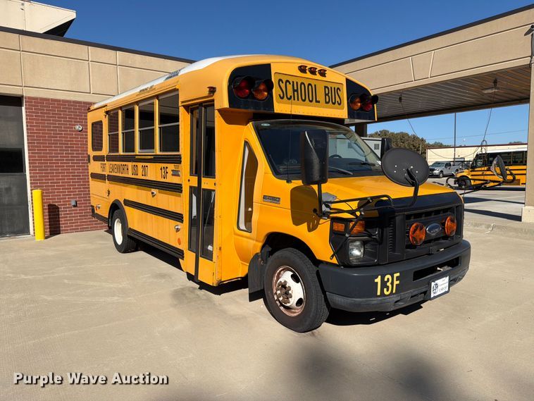 image for item FH6485 2011 Ford E450 school bus