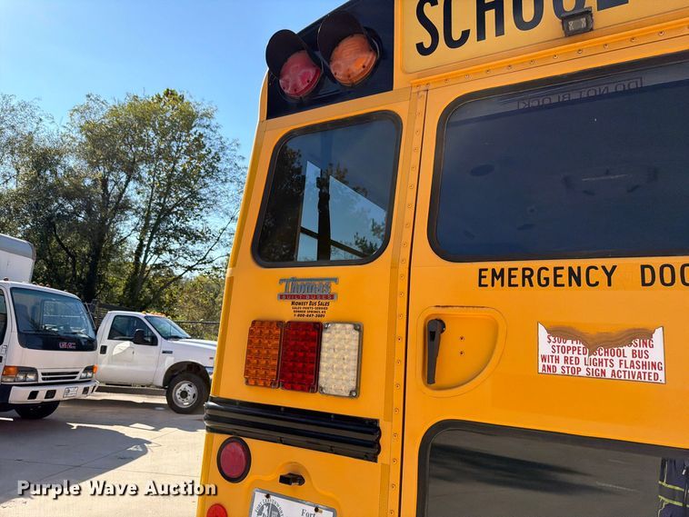image for item FH6485 2011 Ford E450 school bus