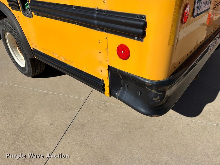 image for item FH6485 2011 Ford E450 school bus