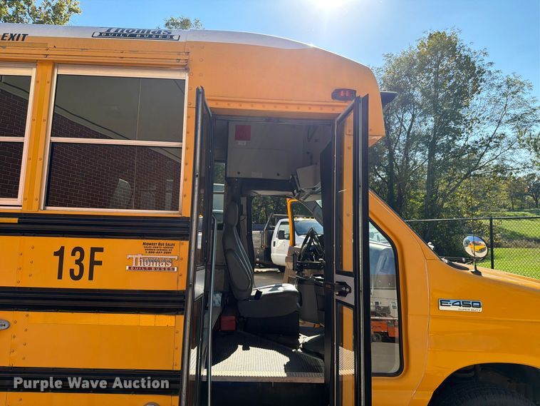 image for item FH6485 2011 Ford E450 school bus