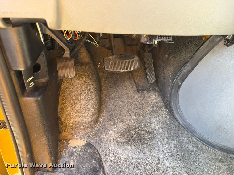 image for item FH6485 2011 Ford E450 school bus