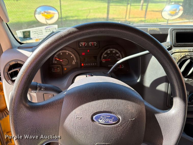 image for item FH6485 2011 Ford E450 school bus