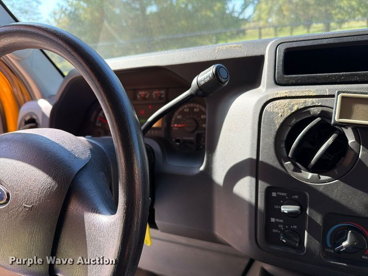 image for item FH6485 2011 Ford E450 school bus