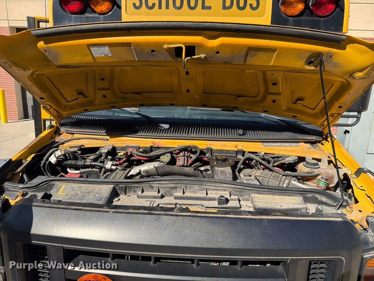 image for item FH6485 2011 Ford E450 school bus
