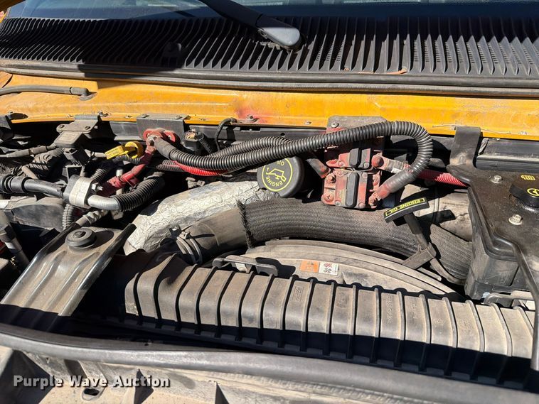 image for item FH6485 2011 Ford E450 school bus