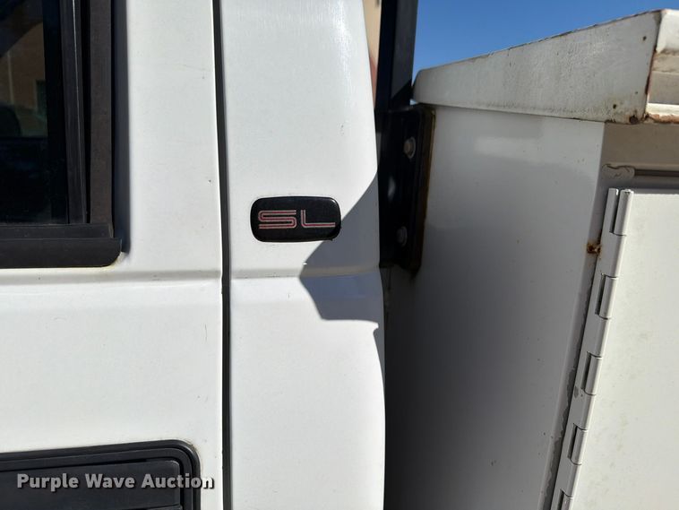 image for item FH6486 2000 GMC Sierra 2500 utility bed pickup truck