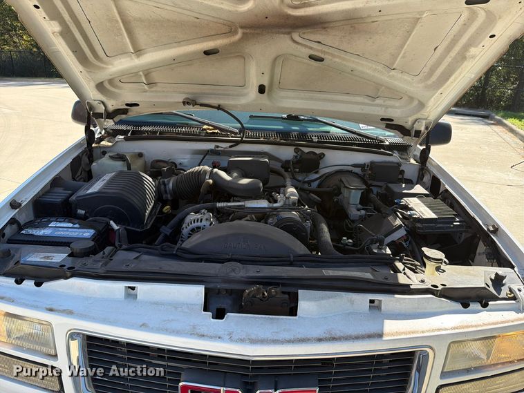 image for item FH6486 2000 GMC Sierra 2500 utility bed pickup truck