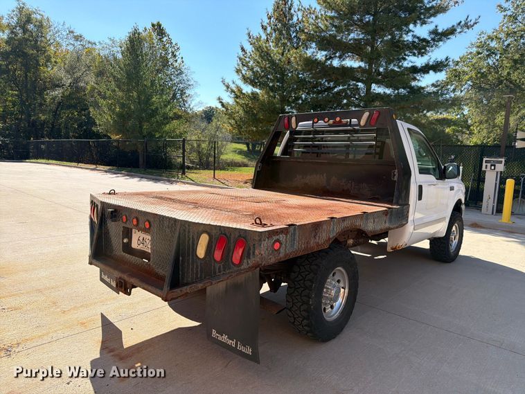 image for item FH6487 2002 Ford F250 Super Duty flatbed pickup truck