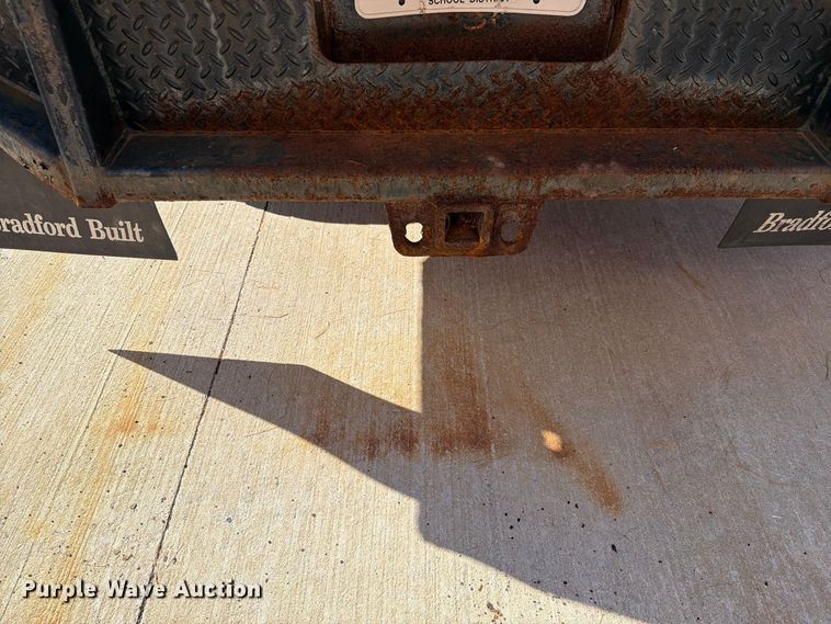 image for item FH6487 2002 Ford F250 Super Duty flatbed pickup truck
