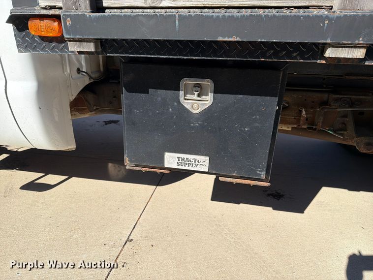 image for item FH6488 2001 Ford F450 Super Duty dump flatbed truck