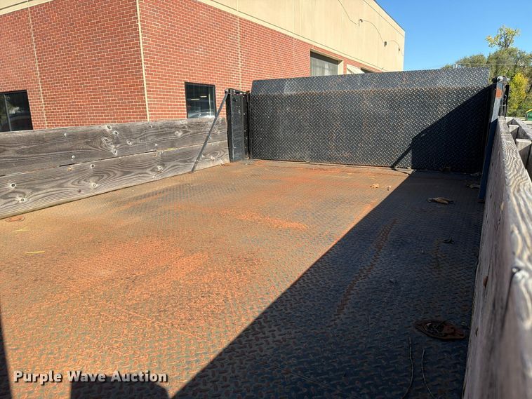 image for item FH6488 2001 Ford F450 Super Duty dump flatbed truck