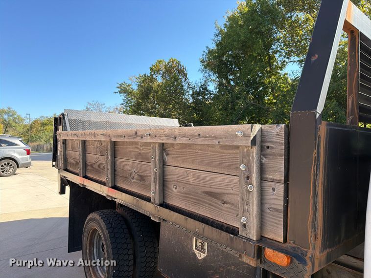 image for item FH6488 2001 Ford F450 Super Duty dump flatbed truck