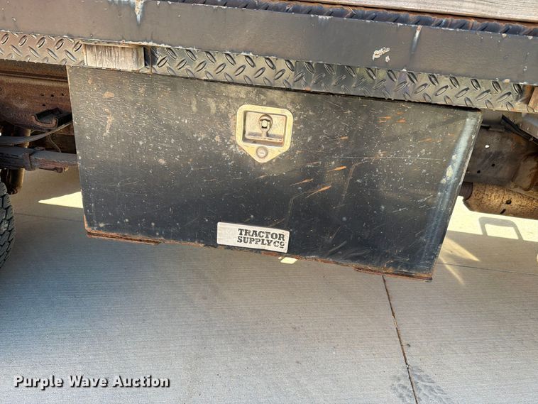 image for item FH6488 2001 Ford F450 Super Duty dump flatbed truck