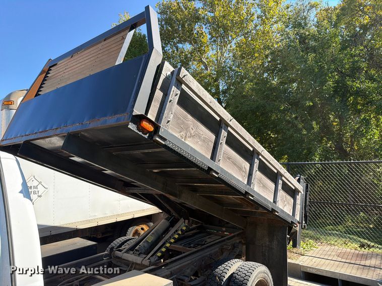 image for item FH6488 2001 Ford F450 Super Duty dump flatbed truck