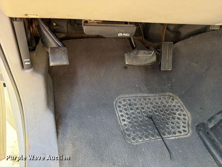 image for item FH6488 2001 Ford F450 Super Duty dump flatbed truck