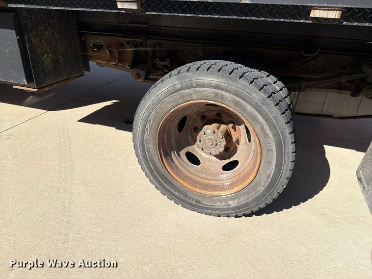 image for item FH6488 2001 Ford F450 Super Duty dump flatbed truck