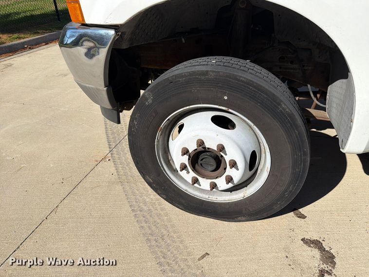 image for item FH6488 2001 Ford F450 Super Duty dump flatbed truck