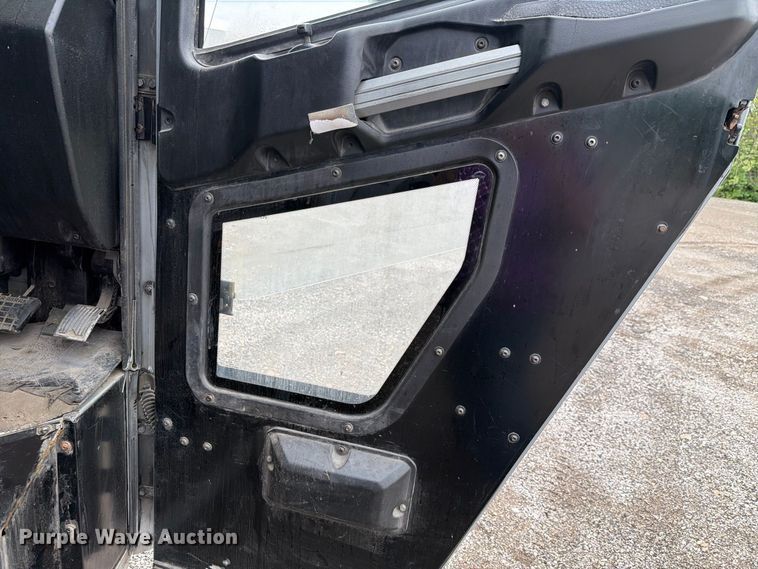 image for item FH6501 2017 Mack LR633 refuse truck
