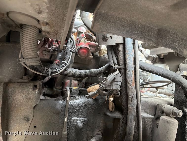 image for item FH6501 2017 Mack LR633 refuse truck