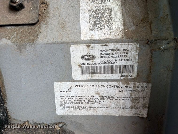 image for item FH6501 2017 Mack LR633 refuse truck