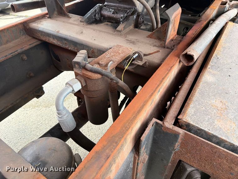 image for item FJ2045 2006 International SA525 dump truck