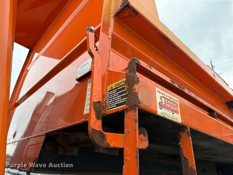 image for item FJ2045 2006 International SA525 dump truck