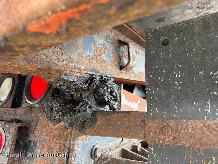 image for item FJ2045 2006 International SA525 dump truck