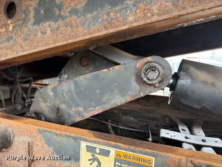 image for item FJ2045 2006 International SA525 dump truck