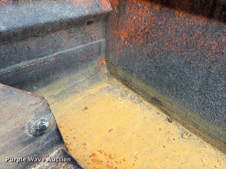 image for item FJ2045 2006 International SA525 dump truck